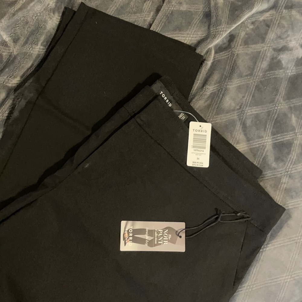 Torrid 24XS Black Pants NWT